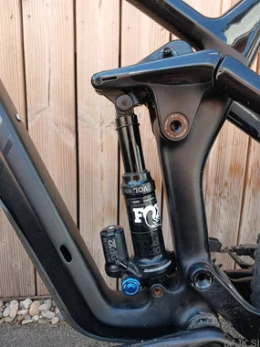 Karbonsko gorsko kolo Canyon Strive CF7, mullet 27.5/29 velikosti M