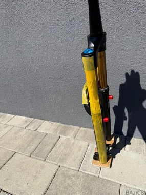 Nova vilica Fox 36 Factory Grip X2 2026