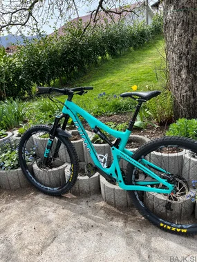 Santa Cruz - juliana