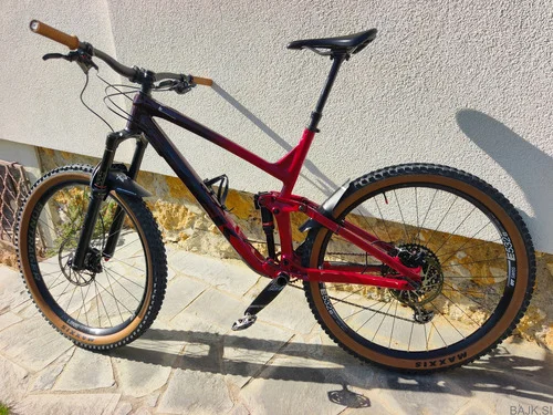 Trek Slash 8
