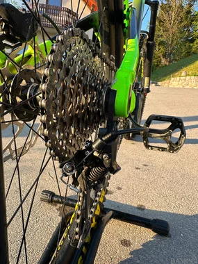 Giant Trance 4 - polno vzmeteno gorsko kolo