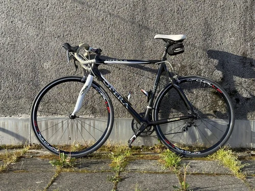 Karbonsko cestno kolo, Opera Leonardo