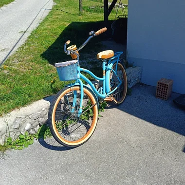 Cruiser žensko kolo