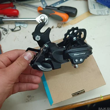 Shimano zadnji menjalnik