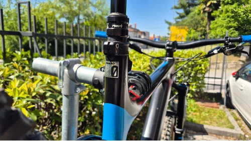 Giant Reign Advanced 0