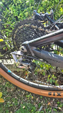 Giant Reign Advanced 0