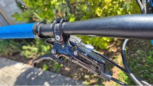 Giant Reign Advanced 0