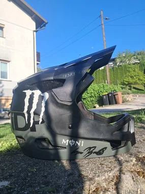 Lahka fullface čelada sevenIDP