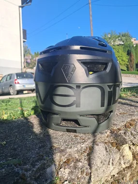 Lahka fullface čelada sevenIDP