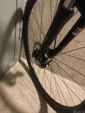 Scott cross XL-/28;/treking kolo