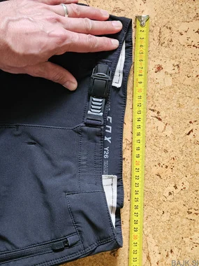 Otroške kolesarske hlače Fox Defend Y26