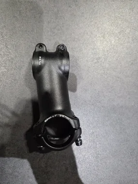 Nosilec krmila/fajfa