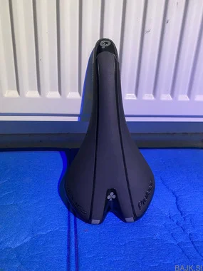 KOLESARSKI SEDEŽ PROLOGO COLNAGO rabljen 100km,30€