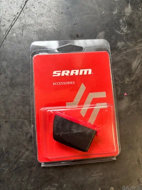 Sram axs baterija nova zapakirana
