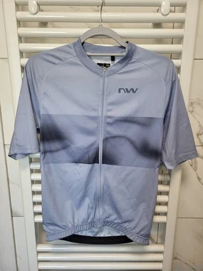 Kolesarski dres Northwave M