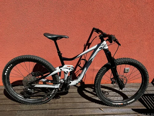 Giant Trance X3 2022
