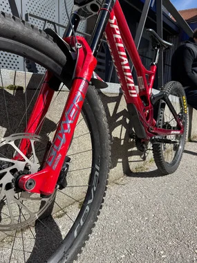 Specialized Demo Race (downhill, enduro)