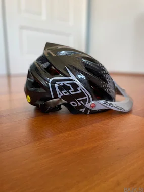 Troy Lee Designs A2 Mips čelada
