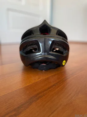 Troy Lee Designs A2 Mips čelada