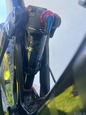 Gorsko kolo Lapierre zesty 8.9 carbon