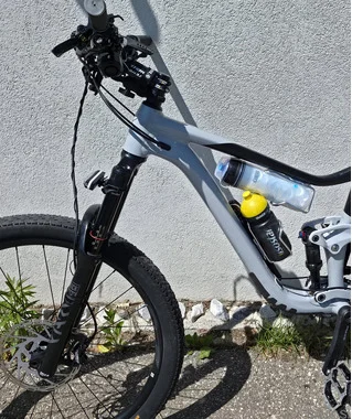 Prodam GIANT trance x 2022 letnik