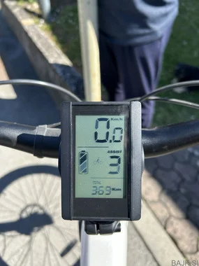 Električno kolo RKS – sredinski motor, malo voženo