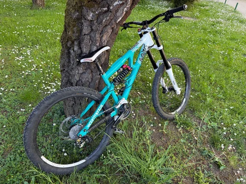 Commencal Furious
