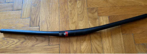 Specialized krmilo