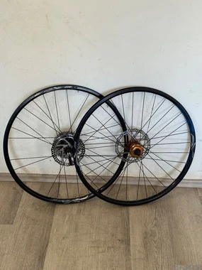 Giant set koles 27,5
