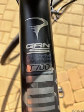 Pinarello GAN S T700 velikost 56 (178-186 cm)