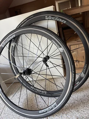 Vision team 35 SL+ Pirell P Zero