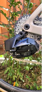 SCOTT ADDICT RC 10 – vrhunsko cestno kolo