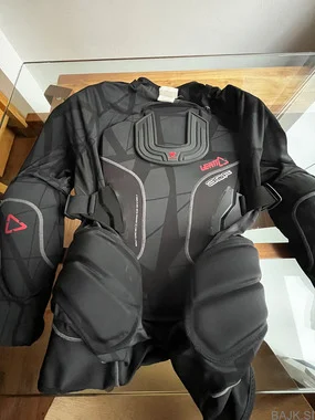 LEATT 3DF AirFit Body protector