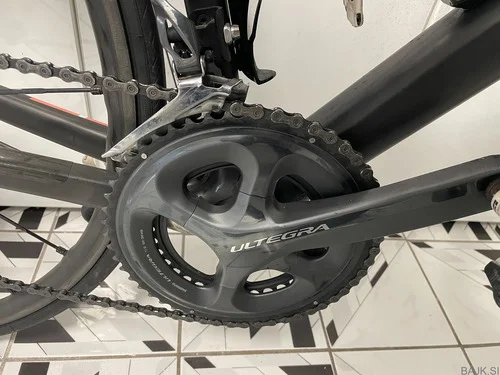 KARBONSKO KOLO Canyon Ultimate CF SLX (L)