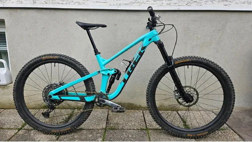 Trek slash 8 velikost M