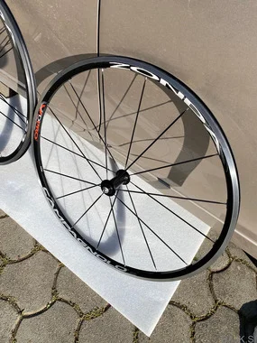 CAMPAGNOLO ZONDA OBROČI ZA KOLO/ SHIMANO rabljeno,150€