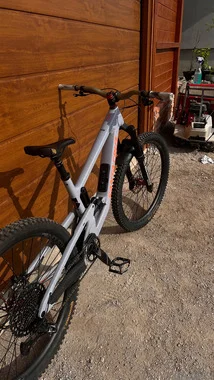 Santa cruz nomad c