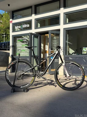 Prodam Specialized Stumpjumper FSR Comp