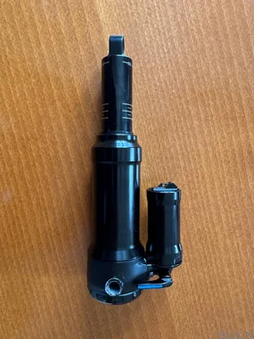 RockShox Super Deluxe Select+ 205x60mm