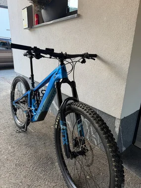 Pivot shuttle LT