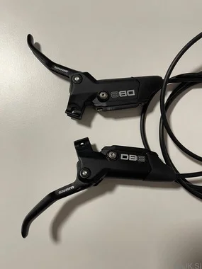 SRAM DB8 kot nove
