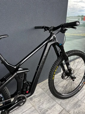 Canyon strive