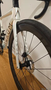 Demo kolo Aurum Essentia Shimano Ultegra Di2 12s ZIPP 303s