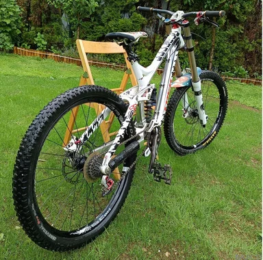 TREK SESSION 88 DH – FOX 40 – ODLIČNO STANJE