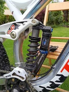 TREK SESSION 88 DH – FOX 40 – ODLIČNO STANJE