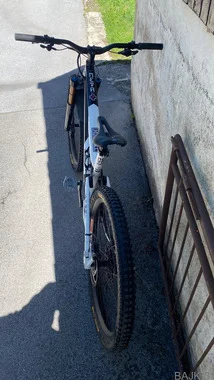 Commencal meta AM 2021 signature (fox edition)