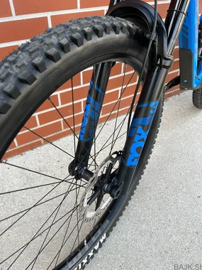 Pivot Switchblade