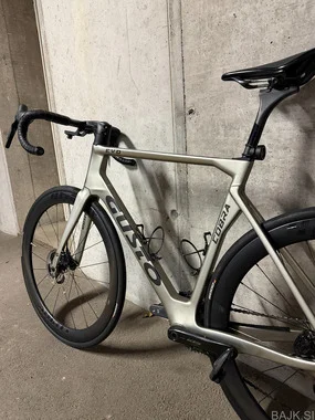 GUSTO COBRA EVO SPORT ULTRA 105 Di2