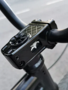 Mutiny Loosefer BMX kolo sestavljeno po delih