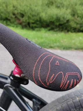 Mutiny Loosefer BMX kolo sestavljeno po delih